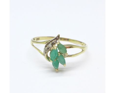 A 9ct gold, emerald and diamond ring, 1.2g, Q