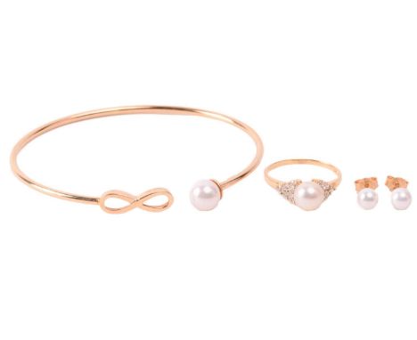 A cultured pearl and CZ ring and other items with imitation pearls; the ring centred with a 7.2 mm round cultured pearl, of c