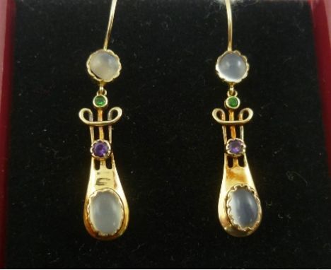 IN THE MANNER OF MURRLE BENNETT A PAIR OF ART DECO STYLE GOLD COLOURED METAL DROP EARRINGS each set with moonstone, amethyst 