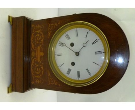 AN EDWARDIAN INLAID MAHOGANY CASED MANTEL CLOCK, having white enamel dial with Roman numerals, eight day movement with bell, 