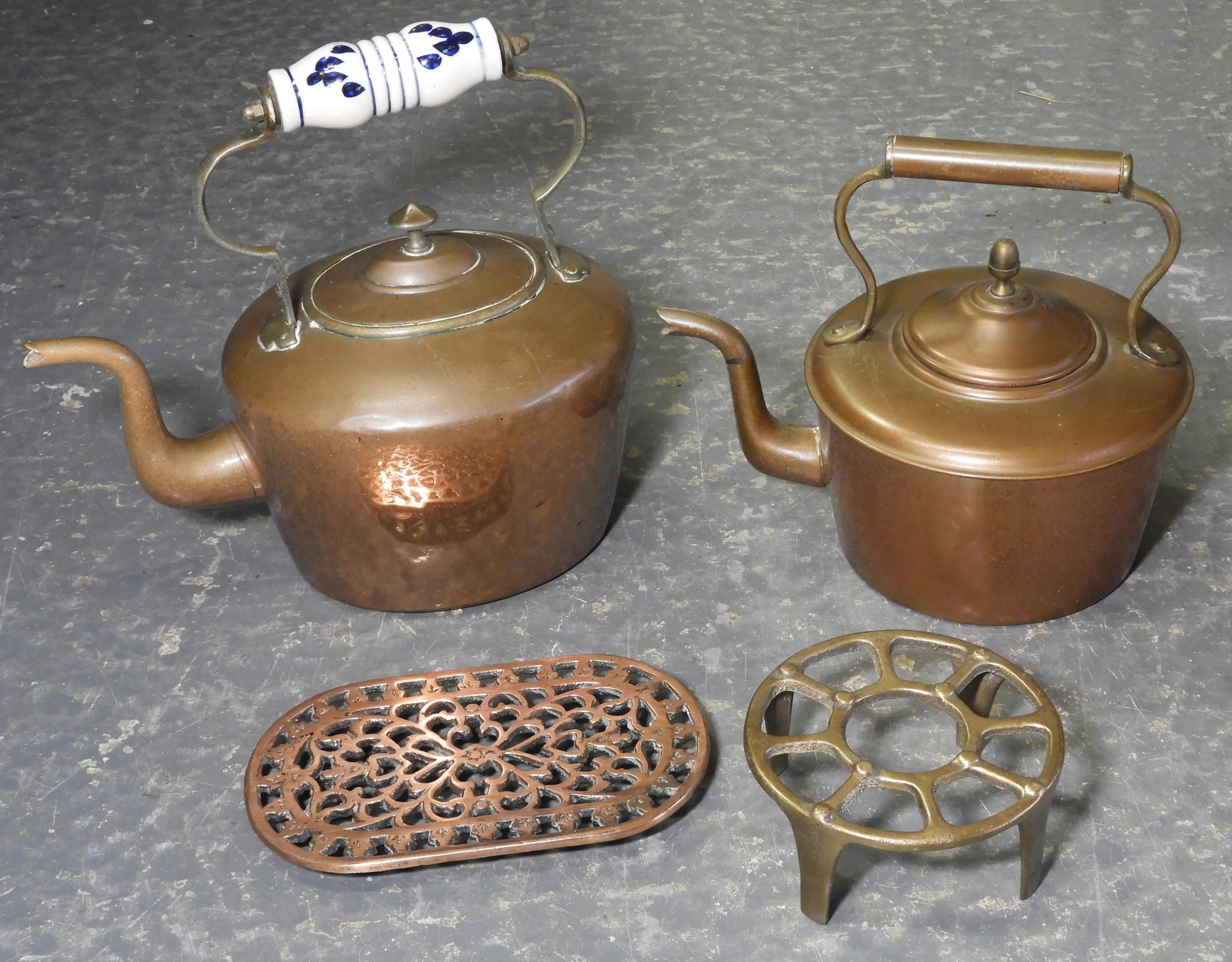 2 COPPER KETTLES & TRIVETS