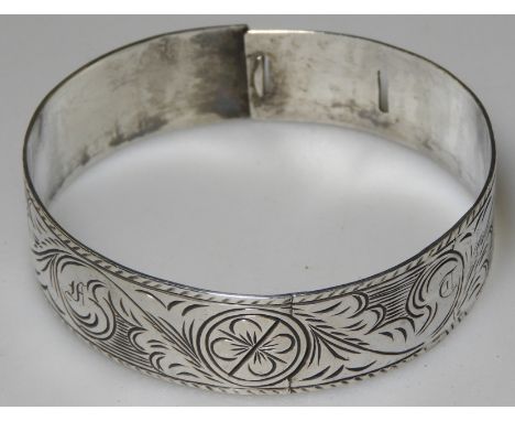 SILVER ENGRAVED BANGLE REPAIRED 20G 