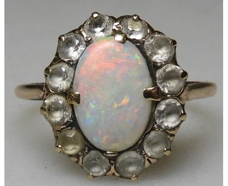 18CT GOLD OPAL &amp; 12 WHITE STONE RING M-2.81G GROSS