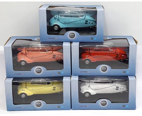 Oxford Automobile Company, 1:18 scale, a boxed Car group. &nbsp;Although unchecked for completeness condition generally appea