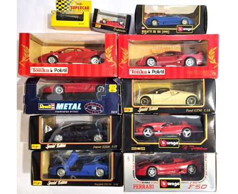 Tonka Polistil, Bburago, Revell &amp; Maisto, a boxed group of 1:18 and similar models which includes Maisto Jaguar XJ220, Re