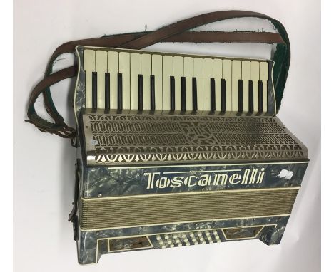 A Toscanelli accordion. Est. £20 - £30.