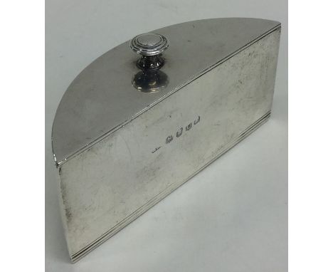 An unusual Georgian cast silver snuff box with lift-off cover to gilt interior. London. By WC. Approx. 102 grams. Est. £180 -