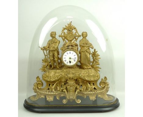 AMENDED DESCRIPTION - GILT SPELTER NOT ORMOLU
A French gilt spelter mantel clock, late 19th century, with barrel movement, th