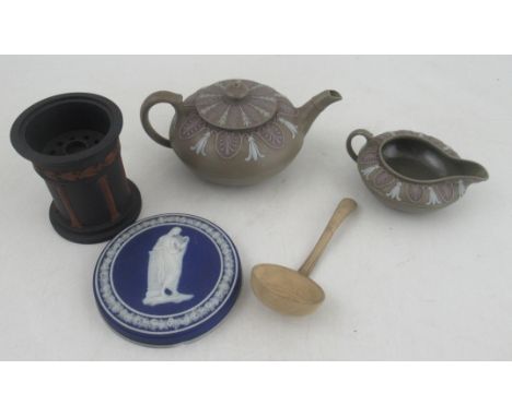 A collection of 19th century porcelain, to include a two piece tea set, blue and white lid, some pieces impressed WedgwoodCon