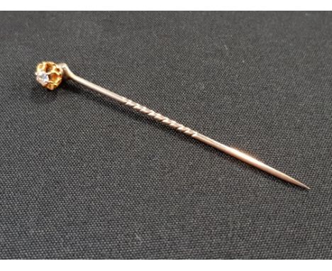 GOLD AND DIAMOND STICK PIN 