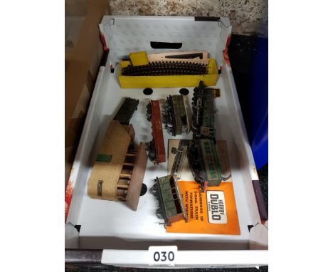 VINTAGE HORNBY TRAIN SET 