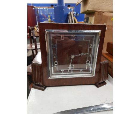 MANTLE CLOCK