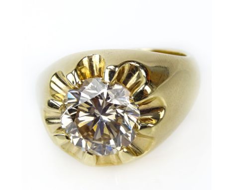 Man's Approx. 6.27 Carat Round Brilliant Cut Diamond and 14 Karat Yellow Gold Ring. Diamond K-L color, VS2 clarity. Signed 14
