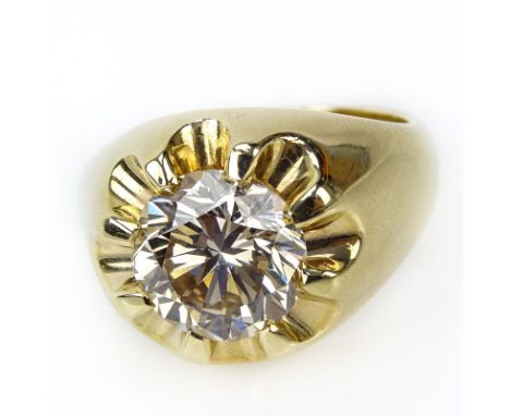 Man's Approx. 6.27 Carat Round Brilliant Cut Diamond and 14 Karat Yellow Gold Ring. Diamond K-L color, VS2 clarity. Signed 14