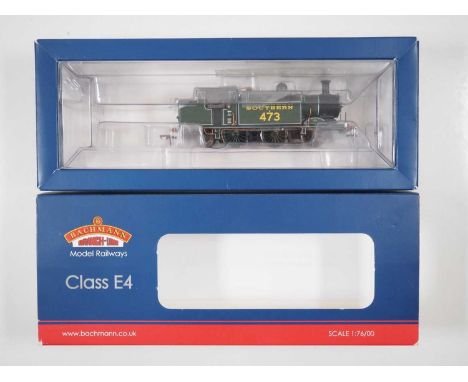 A BACHMANN OO gauge 35-076 E4 class steam tank locomotive in Southern green livery - E in VG box