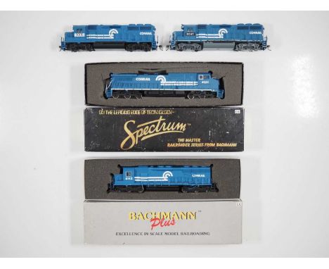 A group of boxed and unboxed American outline HO gauge diesel locomotives by BACHMANN and others all in Conrail livery - G/VG