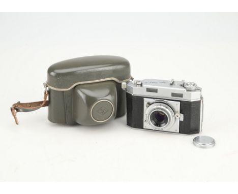 An Agfa Karat 36 35mm Rangefinder Camera,chrome, body G-VG, rangefinder clear, with Agfa Solinar 50mm f/2.8 lens, optics G, s