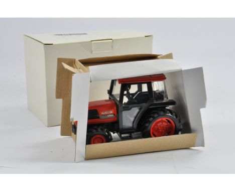 Kubota 1/32? Promotional Tractor. M in Box.