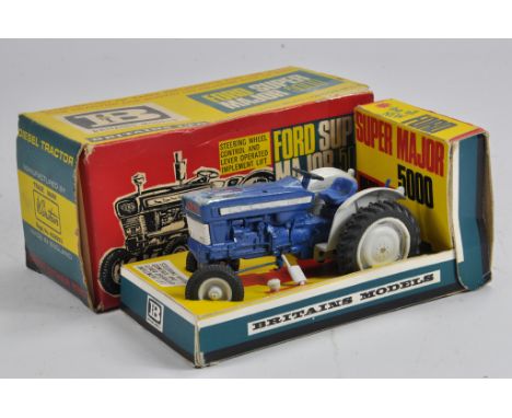Britains No. 9525 Ford Super Major 5000 Tractor. F to G in G to VG Box.