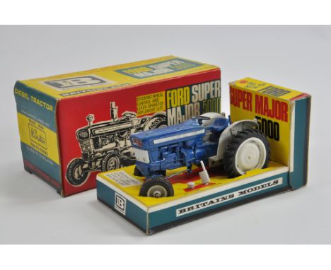 Britains No. 9525 Ford Super Major 5000 Tractor. Some corrosion to bonnet, otherwise NM in E Box.