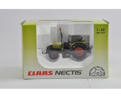Universal Hobbies 1/32 Claas Nectis Tractor. M in Box.