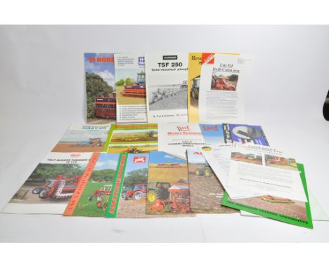 Tractor & Machinery Literature to include Sales Leaflets and Brochures from various Manufacturers. (Qty)