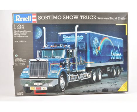 Revell 1/24 Scale Plastic Truck Kit. Sortimo Show Truck Western Star. Complete. Ex Shop Condition. 