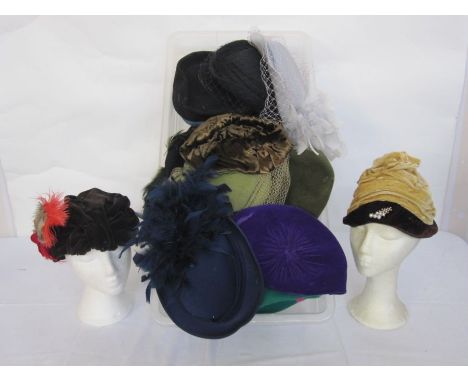 Assorted vintage hats 1950's to include Modelled by Pauline of Bermona, etc (1 box) 