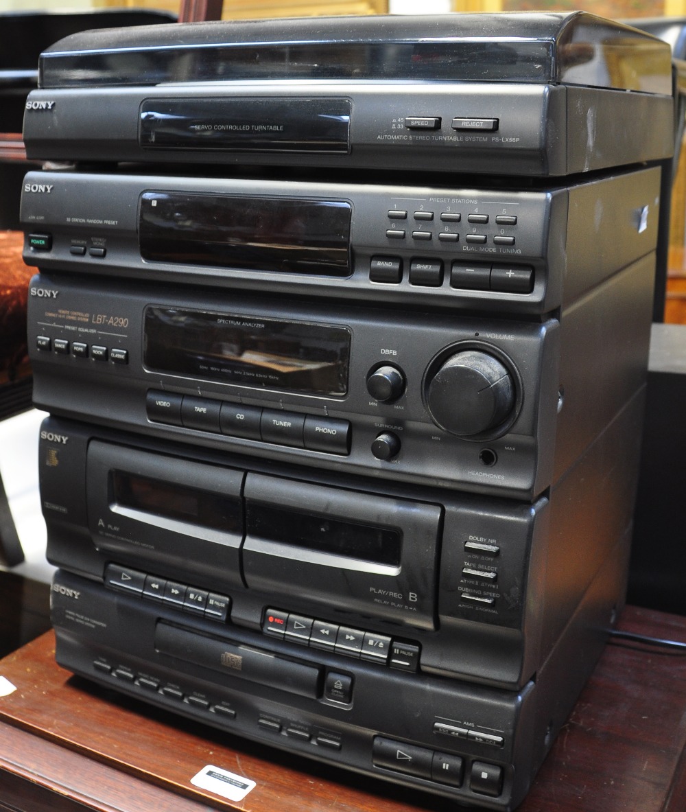 Sony compact hifi system LBTA290, servo controlled turntable and a