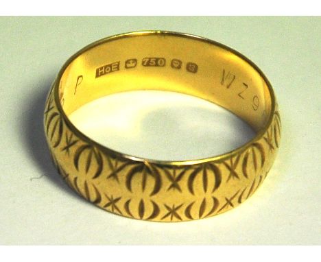 An 18ct gold engraved wedding band, size Q/R, approx weight 6.2g.