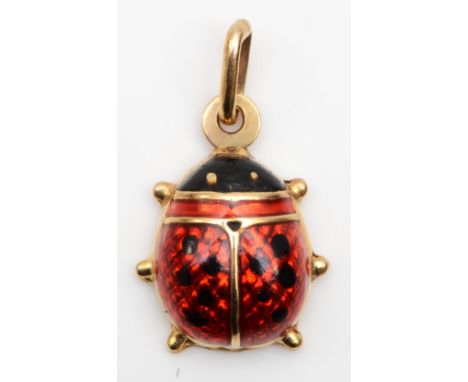 An Italian 9ct gold and enamel ladybird pendant, 12 x 12mm, 1gm.