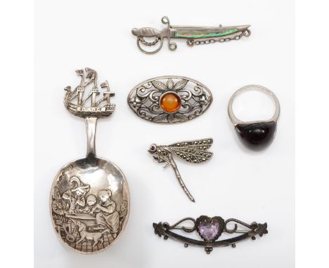 Four Edwardian hallmarked silver brooches, and a ladies hallmarked silver ring, size P, together with a Dutch silver tea cadd