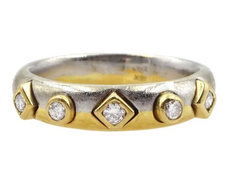 18ct white and yellow gold five stone round brilliant cut diamond ring, stamped 750Condition Report:Approx 5.9gm, size N-3/4,