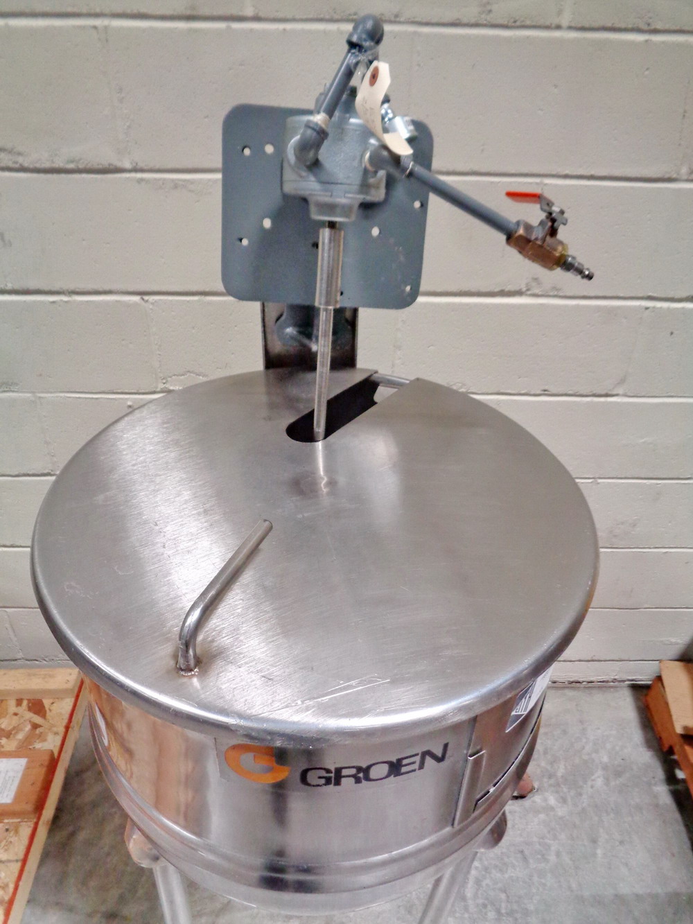 Groen 20 Gallon Stainless Steel Jacketed Mixing Kettle, Model F20, S/N