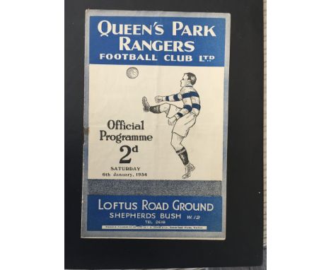 33/34 QPR v Aldershot Football Programme: Good condition programme dated 6/1/1934 has no team changes but half times filled o