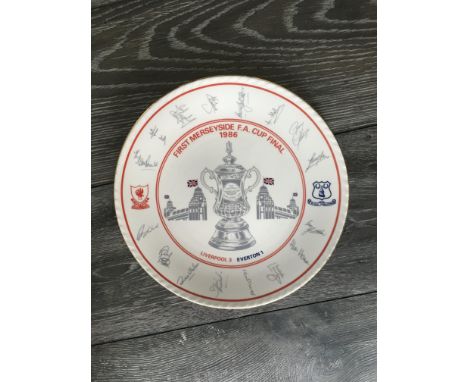 Liverpool 1986 FA Cup Final Ltd Edition Plate: Large Royal Doulton plate with the words "First Merseyside FA Cup Final 1986" 