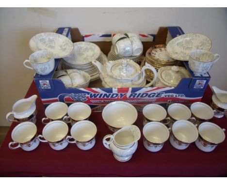 Ten place Moss part tea service and an Edwardian part tea service 