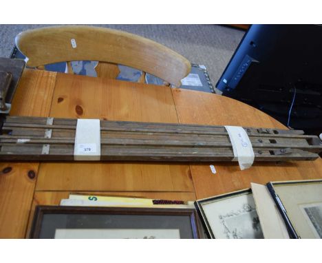 FOLDING ARTIST'S EASEL