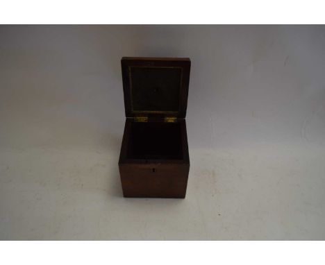 SMALL 19TH CENTURY MAHOGANY SQUARE FORMED TEA CADDY WITH LOOPED HANDLES