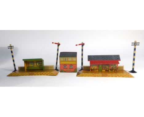 A Hornby O gauge A845 M tinplate Station Set, boxed CONDITION REPORT: Some wear