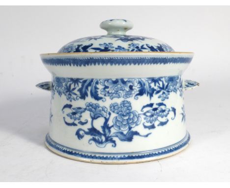 A late 19th/early 20th century blue and white two handled tureen and cover decorated in the Chinoiserie manner, w. 23.5 cm, t