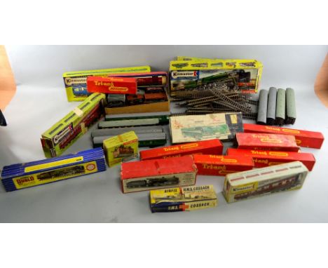 Collection of train carriages, tenders and train accessories including railway track mostly unboxed, includes a Meccano No. 1