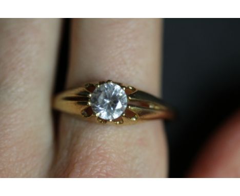 9ct gold and cubic zirconium gypsy-set solitaire ring 2.3grams