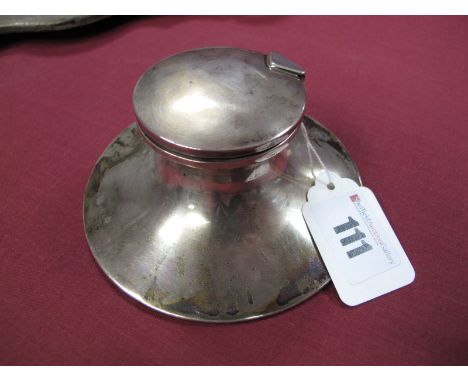 A Hallmarked Silver Capstan Inkwell, Birmingham 1911, of plain circular form with hinged lid and clear glass liner.