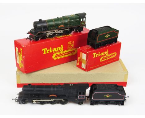 A Tri-ang  OO Gauge R. 53 4-6-2 "Princess Elizabeth" Loco Green Livery 46201 with Matching R. 31 Tender and R. 50 4-6-2  "Pri