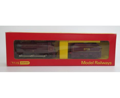 A Hornby OO Gauge R. 251 0-6-0 Loco with R. 33 Tender Maroon Livery 3775, excellent in box 