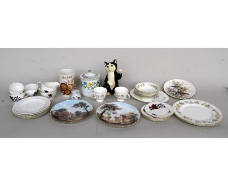 A selection of ceramic wares, to include four Wedgewood 'Pastel' plates, cups (2), saucers (2), dessert bowls (2) and dessert