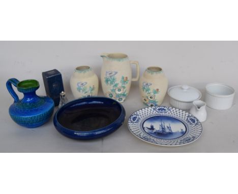 A mixed lot to include Brentleigh ware ceramics, one large water jug 24cmH and two vases both 19cmH together with a blue and 