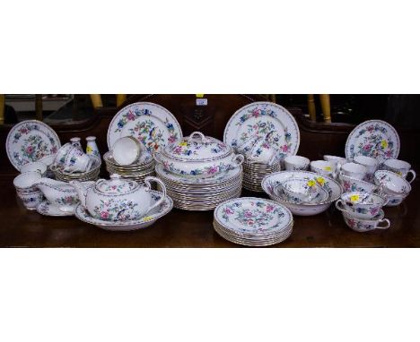 EXTENSIVE AYNSLEY ''PEMBROKE'' DINNER + TEA SERVICE 95 PCES