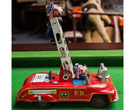 FD TIN FIRE ENGINE